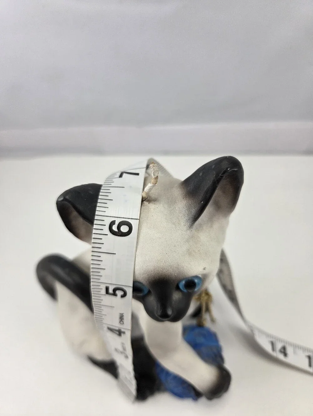 Vintage 1960s/70s Siamese Cat Figural Candle with Yarn Ball & Collar